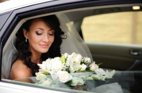 Luxury Adelaide Airport Transfers Wedding Cars Adelaide Maxi